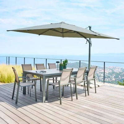 Parasol déporté carré inclinable MELHIA Vert laurier 3 x 3 m - Aluminium, Acier, Oléfine - Prix Destockage